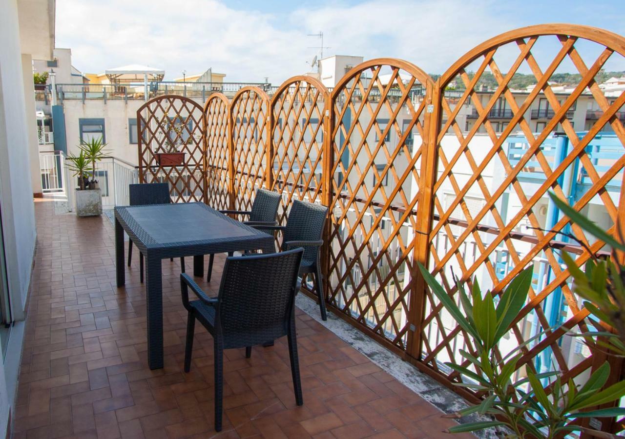 Vento Di Ponente Apartment Gaeta Exterior foto